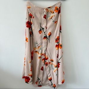 Aritzia midi skirt, size 8.
